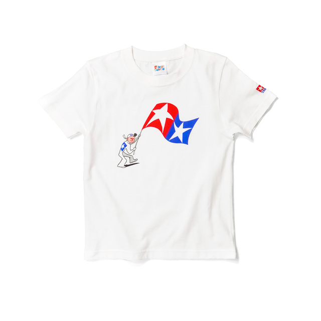旗を振る男性イラストレーションが胸元に大きくあしらわれた、キッズサイズの限定Tシャツ